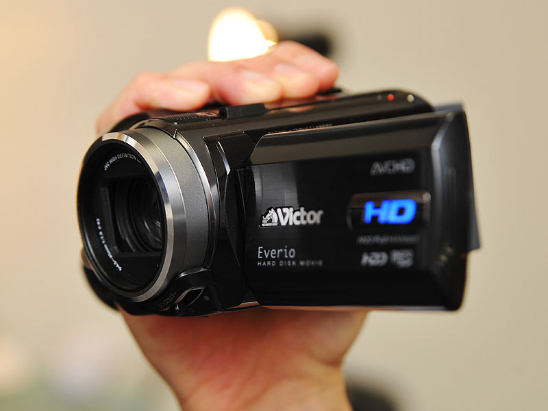 Illustration for article titled JVC Expands Everio Range, Including World's First 50-Hour AVCHD Camcorder